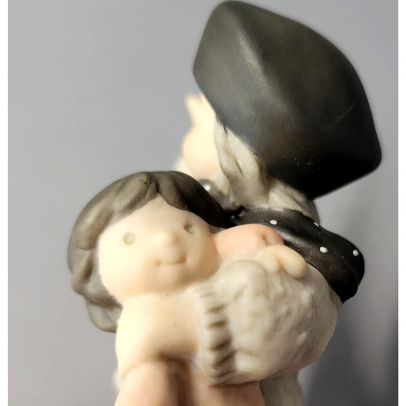 Vintage 1998 Enesco I Will Miss You Girl With Doll Figurine Bahner Studios - Picture 9 of 12